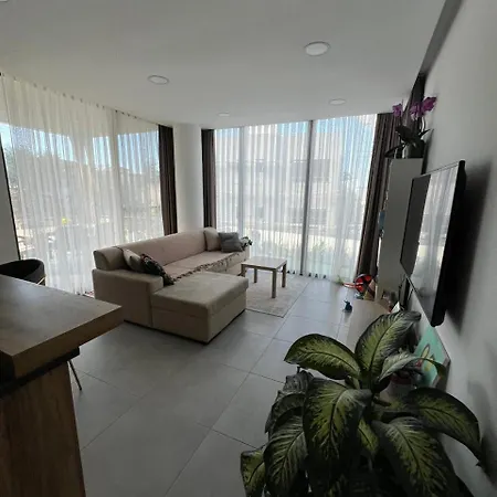Eden Garden 2 Apartment